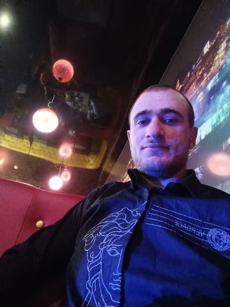  -,   Arman, 28 ,   ,   , 