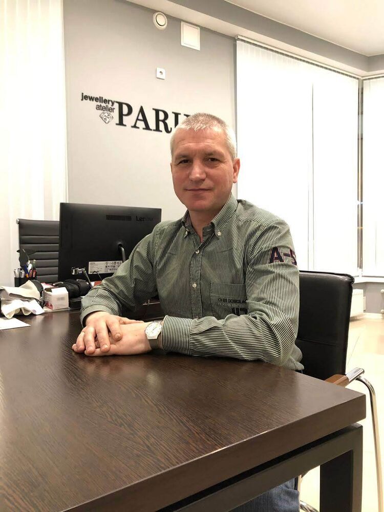  48088368  , 54 ,    -