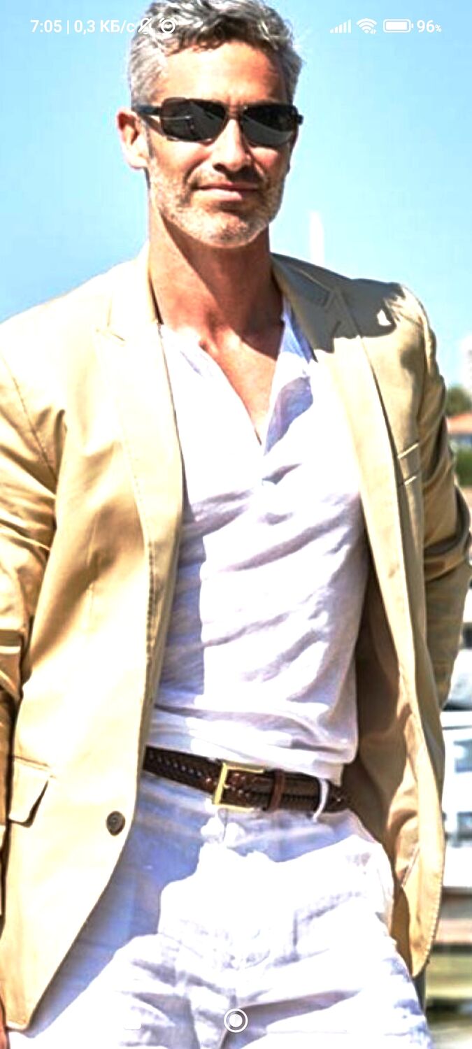  53261448  Alexander, 52 ,    