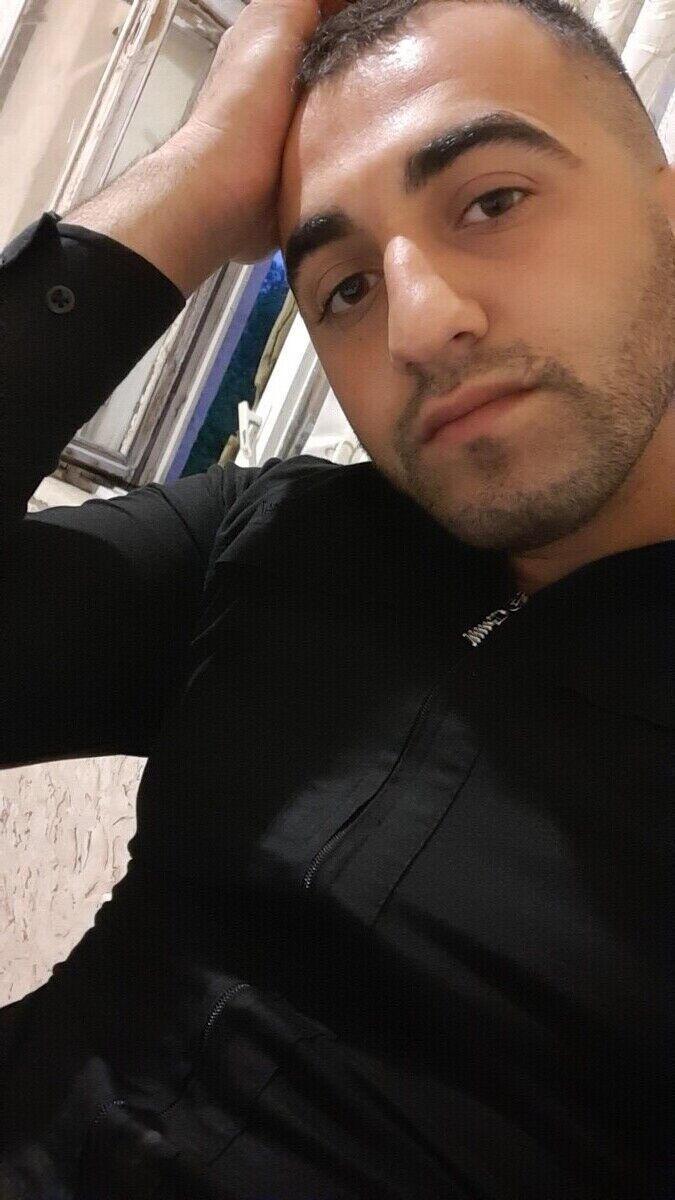  ,   Aziz, 27 ,   ,   , c 