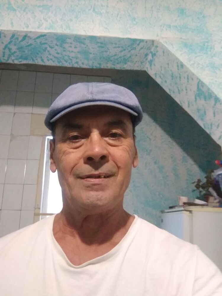  28590668  , 64 ,    