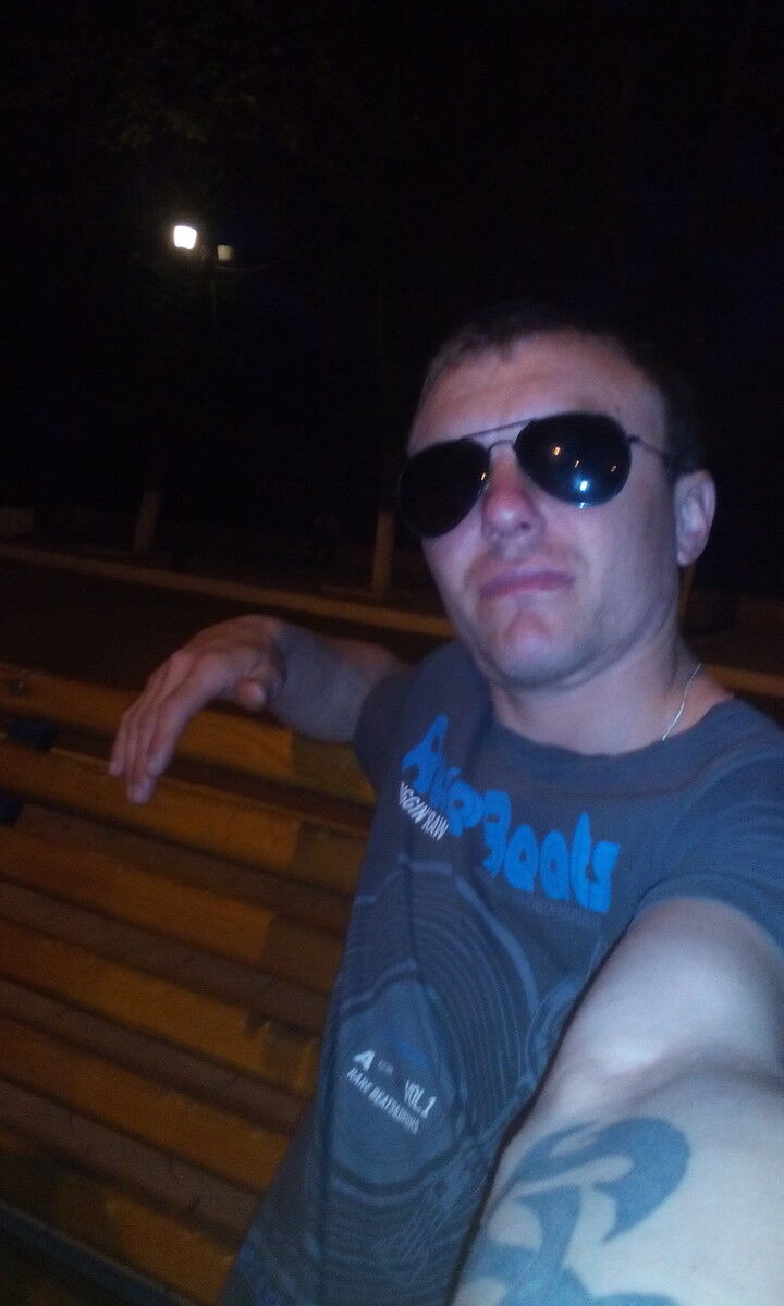  ,   Mihail, 36 ,   