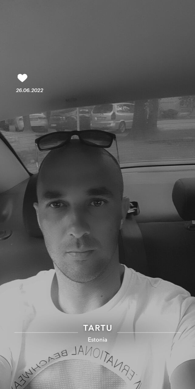  29488378  Pavel, 37 ,    