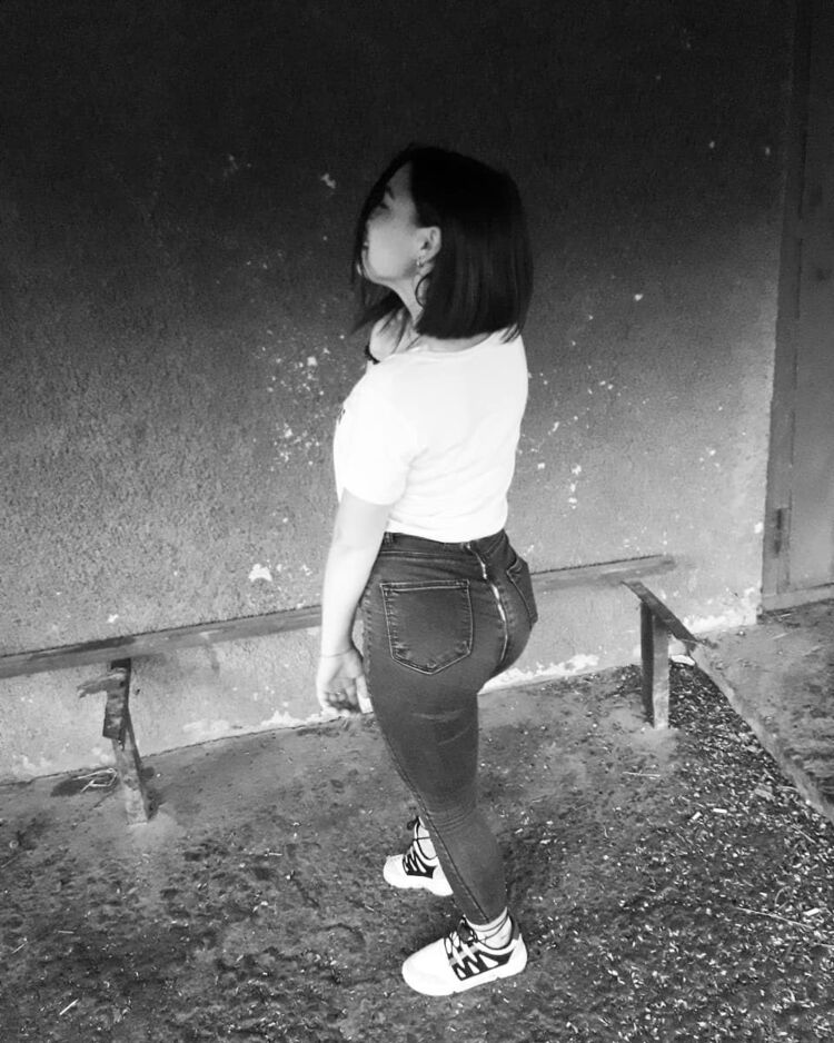  ,   Daniela, 23 ,   ,   , c 