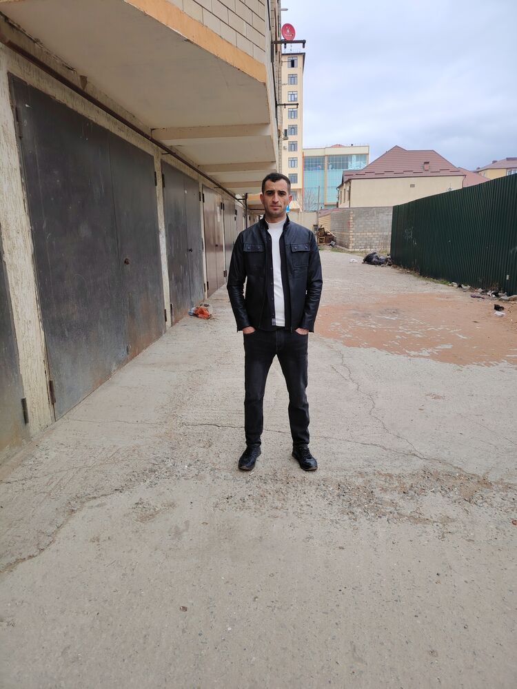  50598798  Azer, 34 ,    