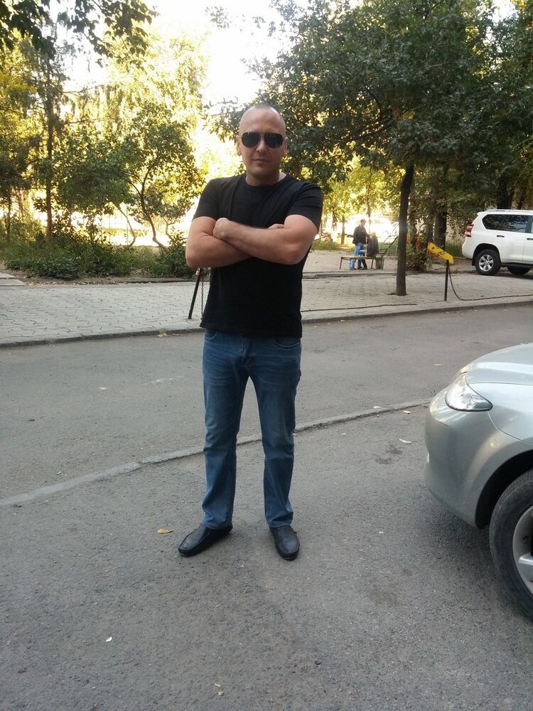  6801958  Aleksandr, 52 ,    