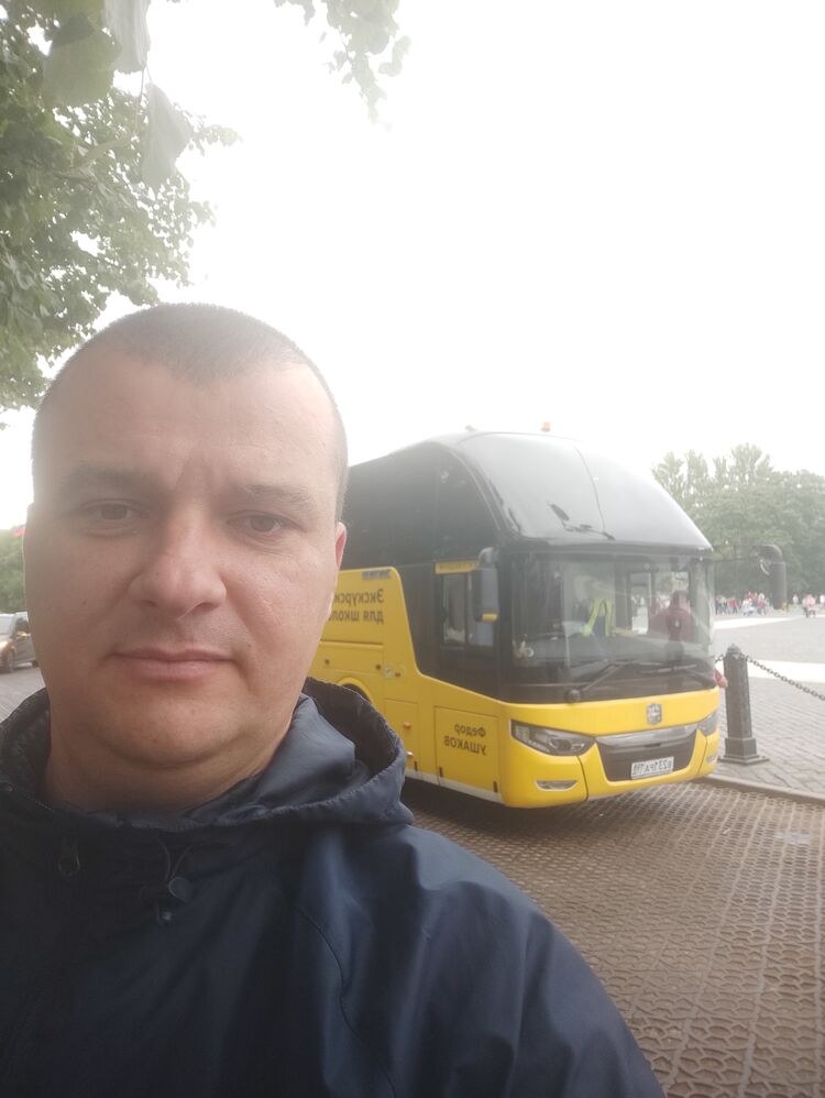  24037738  , 43 ,    -