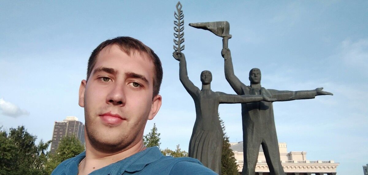  18369578  Tosh, 37 ,    