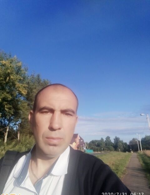  23063738  , 53 ,    