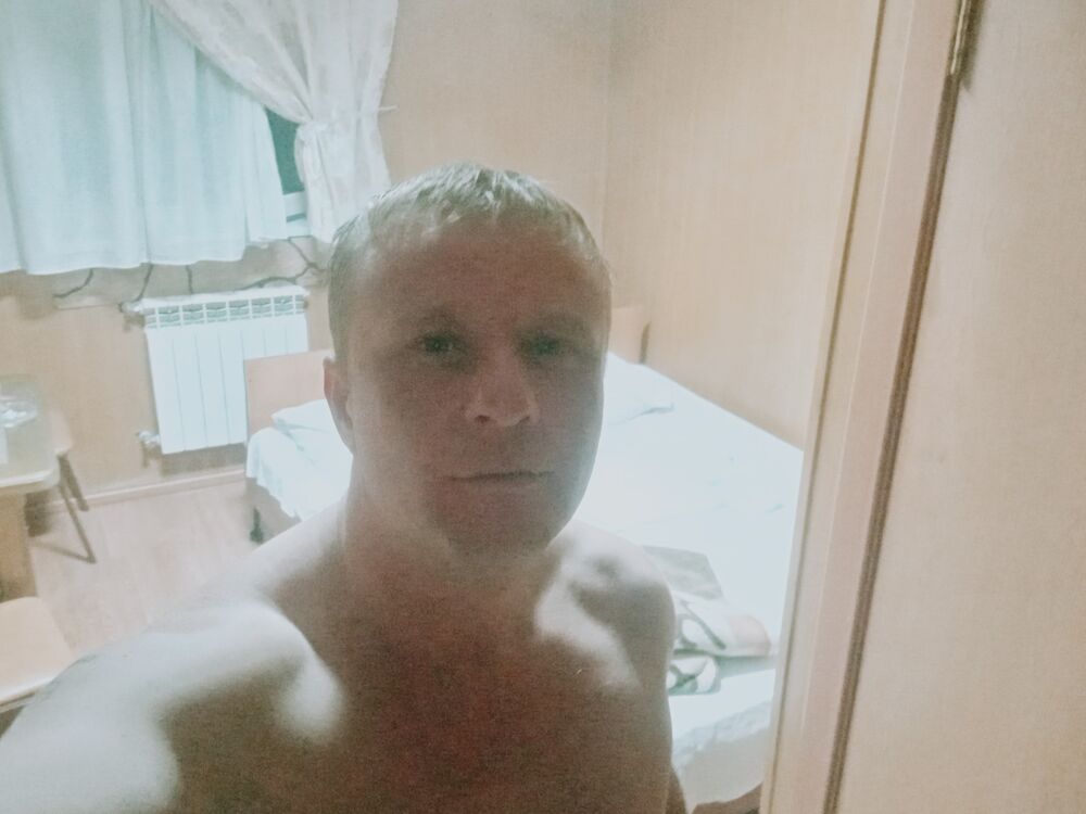  47231078  Ivan, 29 ,    