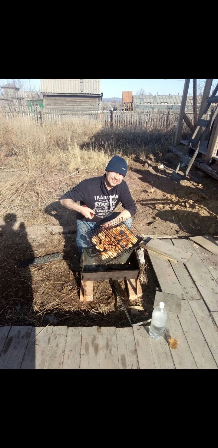  28518128  , 43 ,    