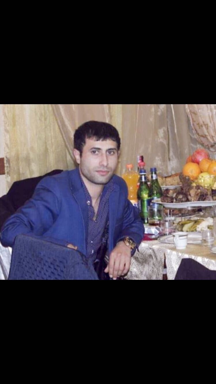  50949038  Vahram, 36 ,    