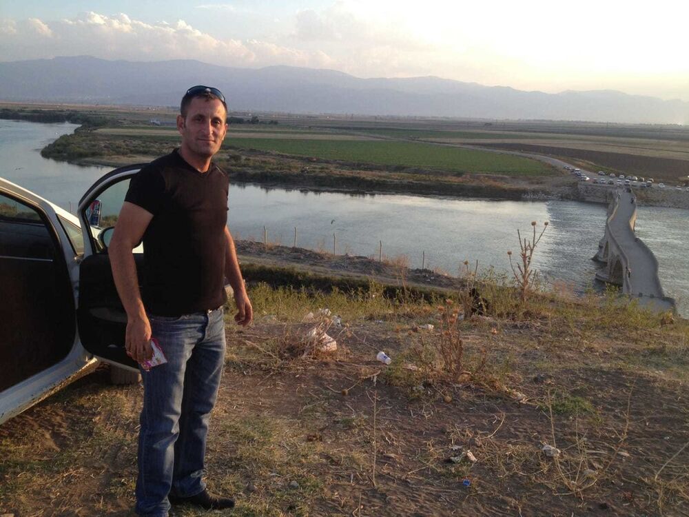  19021548  Murat, 49 ,    