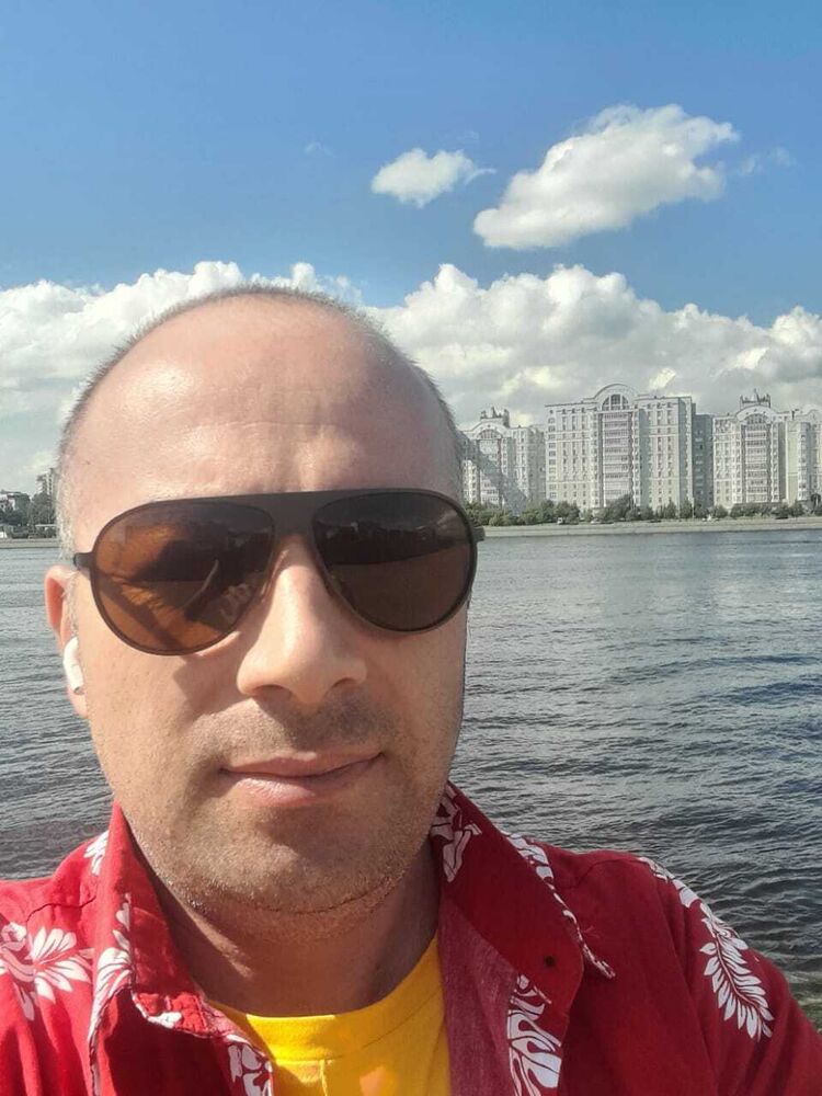  -,   Zafar chik, 39 ,   ,   , c 