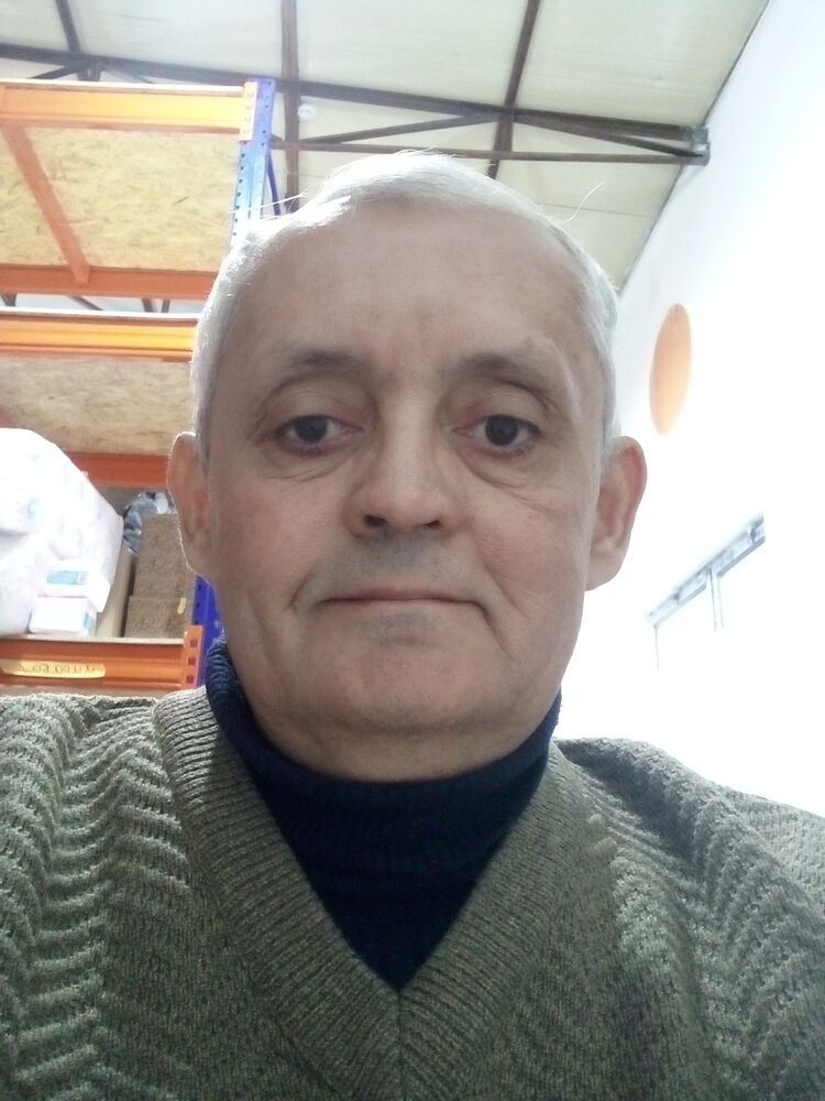  54412788  Rinat, 50 ,    