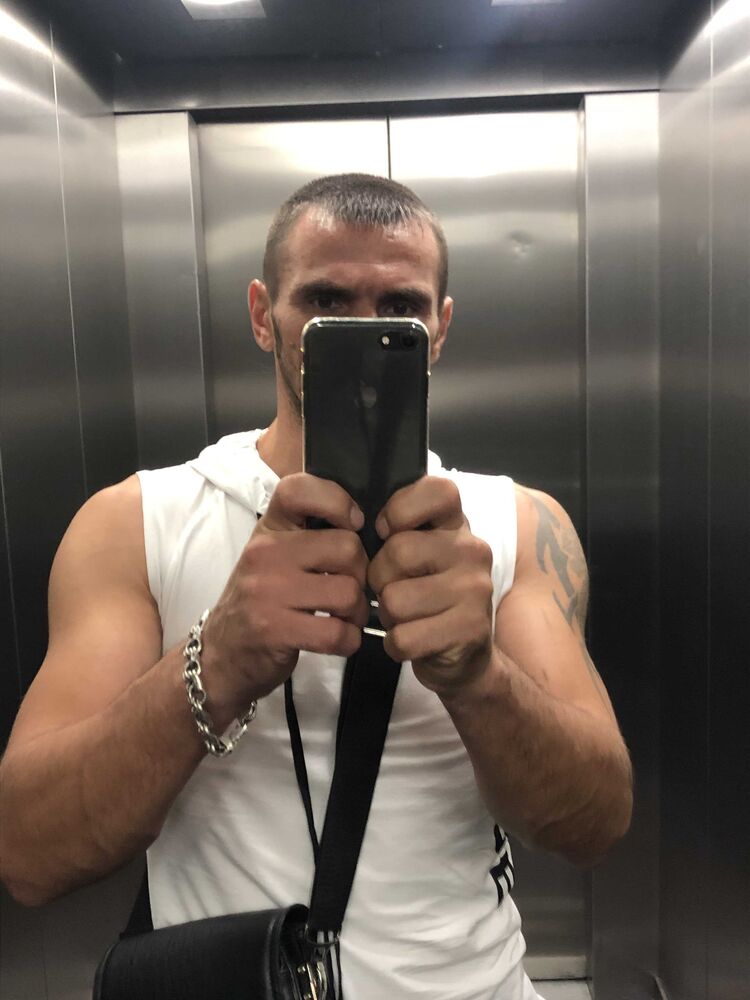  25358768  , 42 ,    