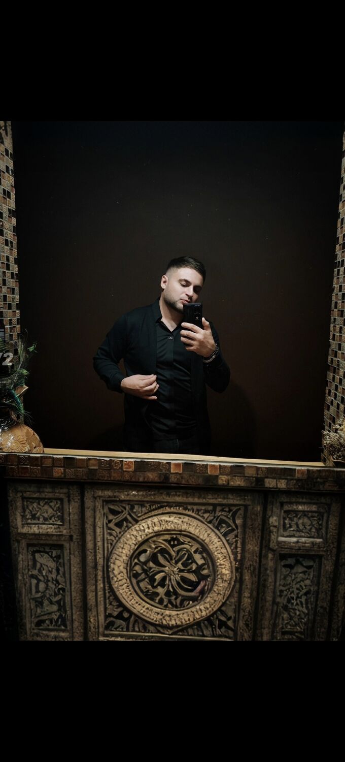  -,   Romeo, 33 ,   ,   