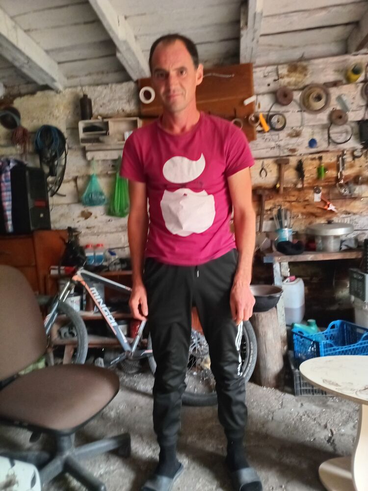  46450278  , 41 ,    