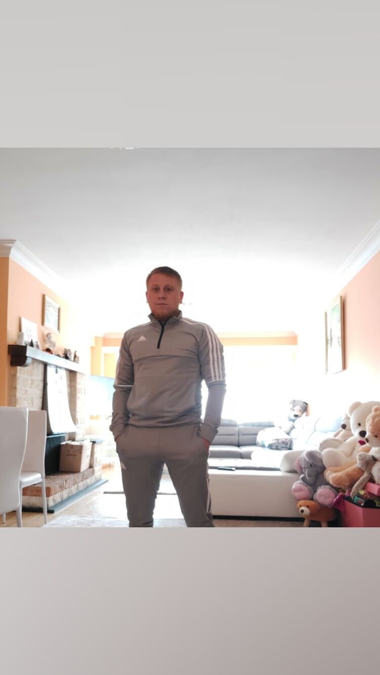  ,   Niku, 32 ,   ,   