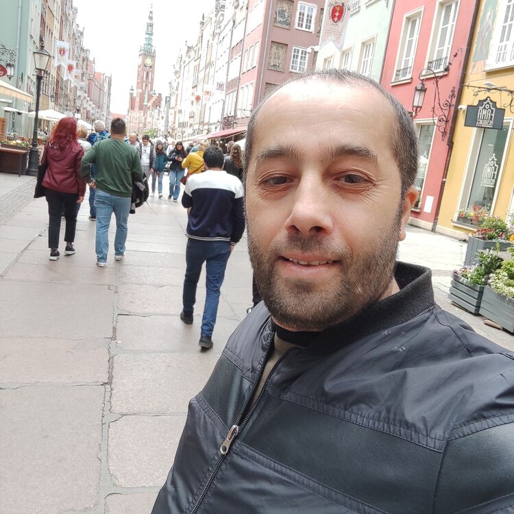  27004908  Xaqani, 38 ,    