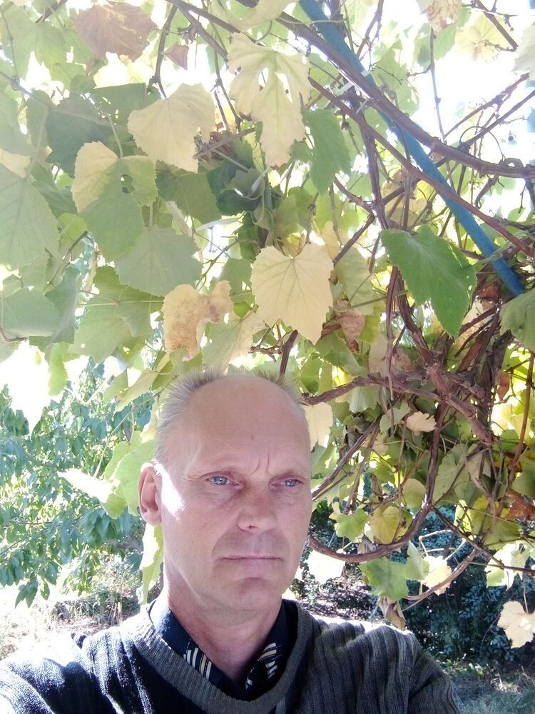  ,   Qwertyui, 51 ,   ,   