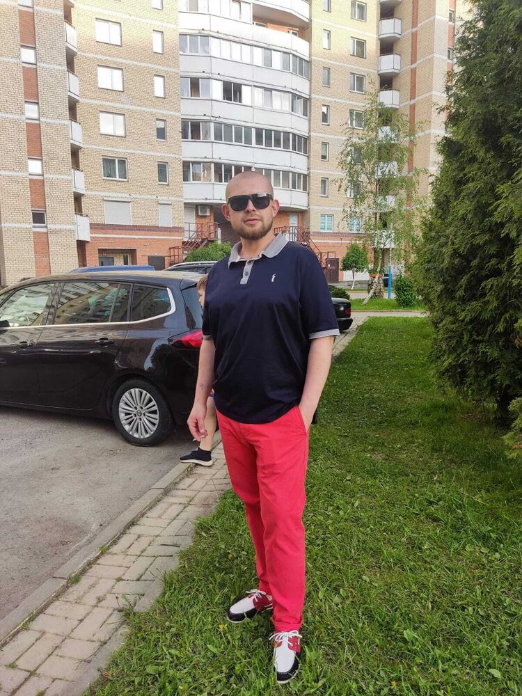  ,   Valentin, 36 ,   ,   