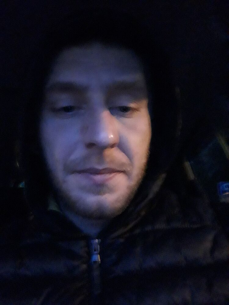 18775298  , 38 ,    