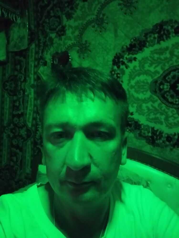  35341908  Oleg, 49 ,    