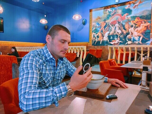  53372148  Vasili, 31 ,    