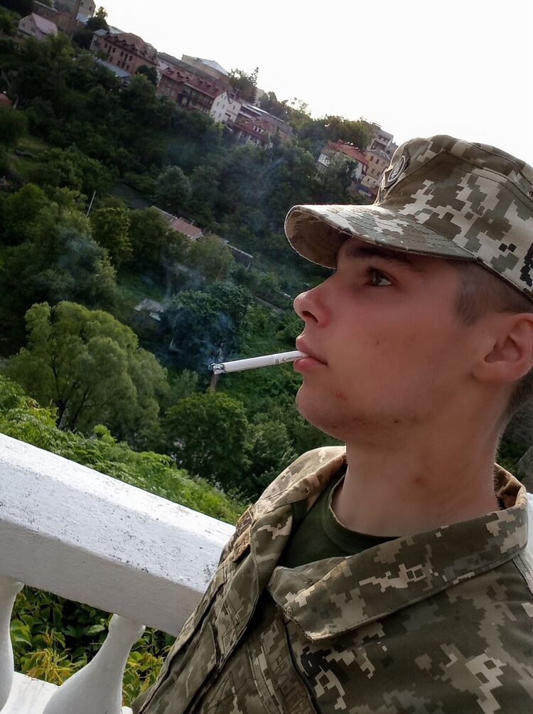  ,   Vladislav, 25 ,   ,   , c 