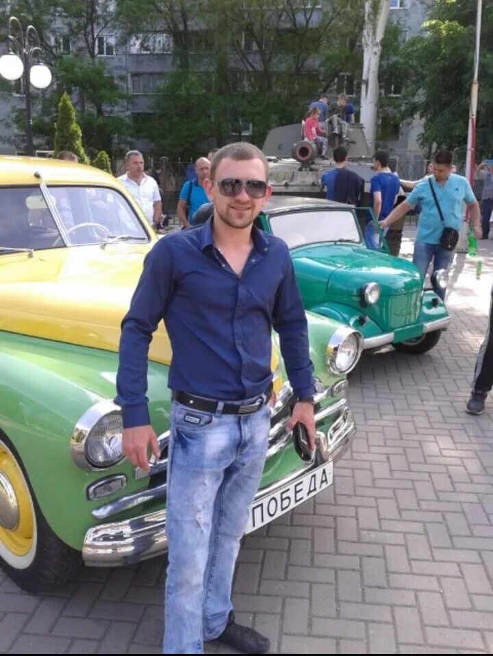  46107678  Xandr, 32 ,    