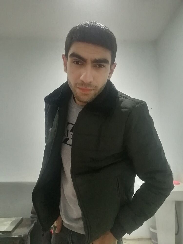  18464758  , 31 ,    