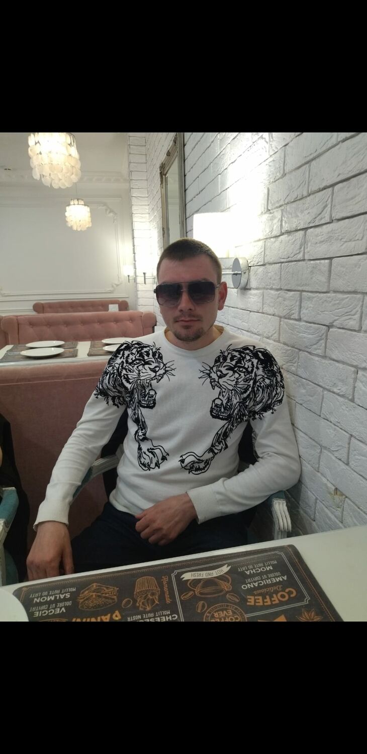  ,   Ruslan, 32 ,   ,   