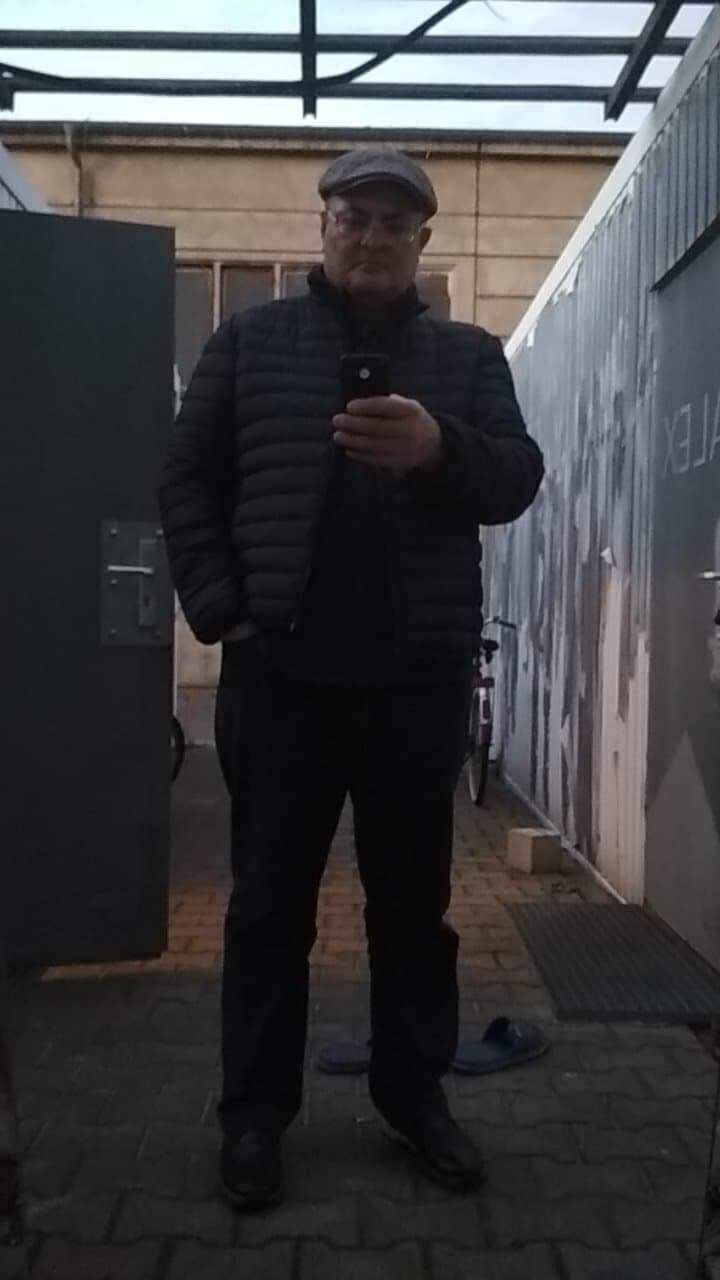  25438858  Nicolai, 51 ,    