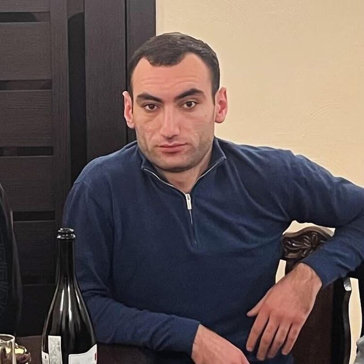 ���� 55852848 ������� Aram, 40 ���, ���� ���������� � ������������