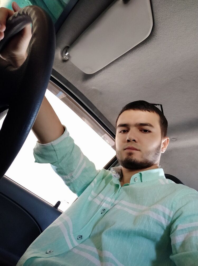  17930858  Ibrokhim, 32 ,    