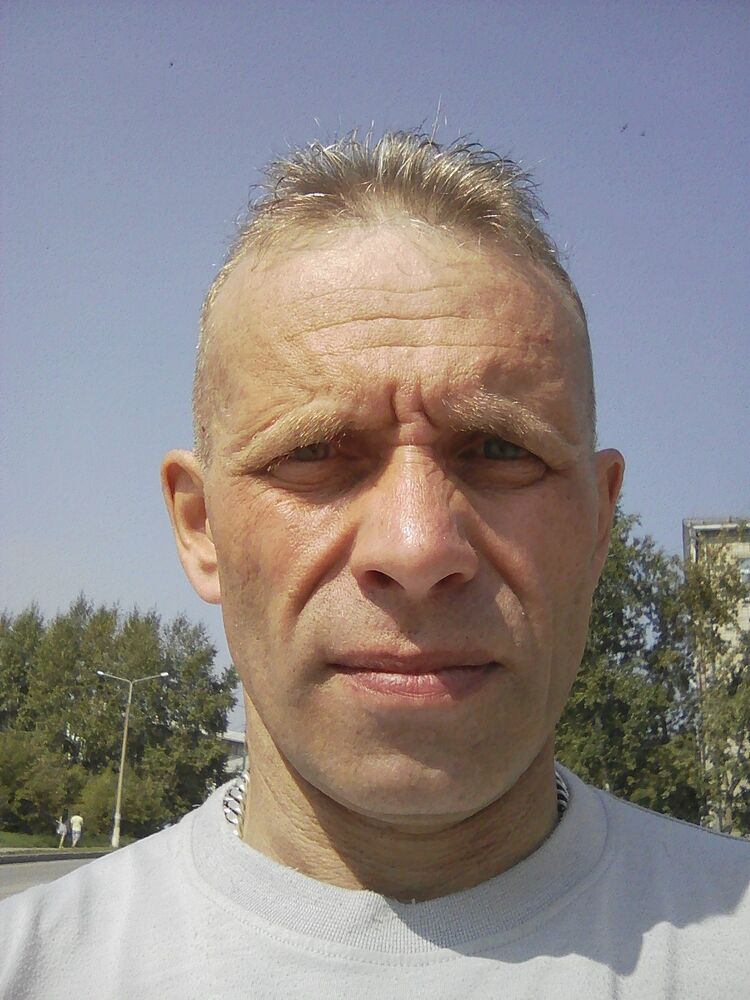  23059618  , 51 ,    