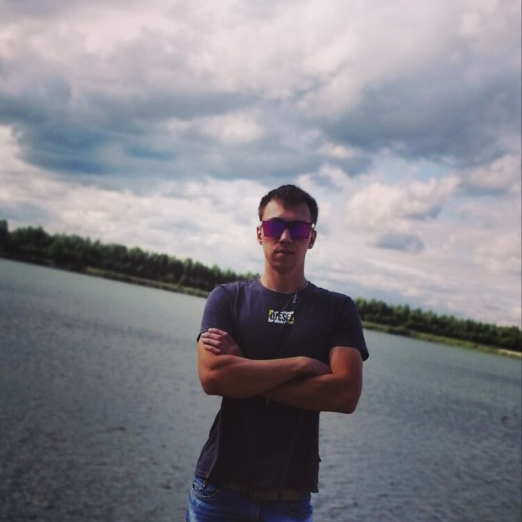 ���� 16896578 ������� ����, 32 ����, ���� ���������� � ��������