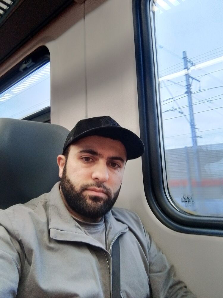  53648228  , 33 ,    