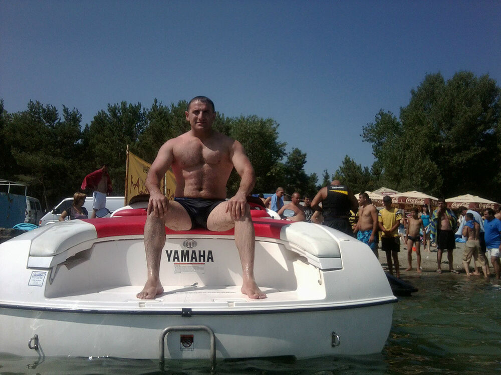  ,   ERIK, 38 ,   ,   , c 