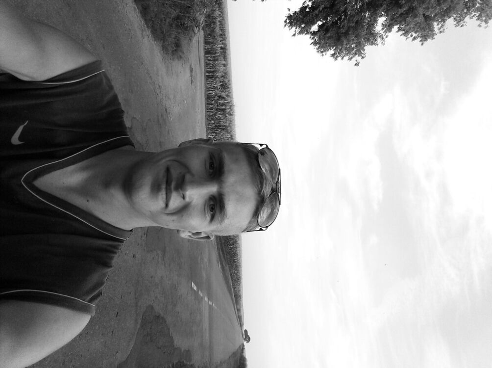 ,   Makc, 25 ,   ,   , c 