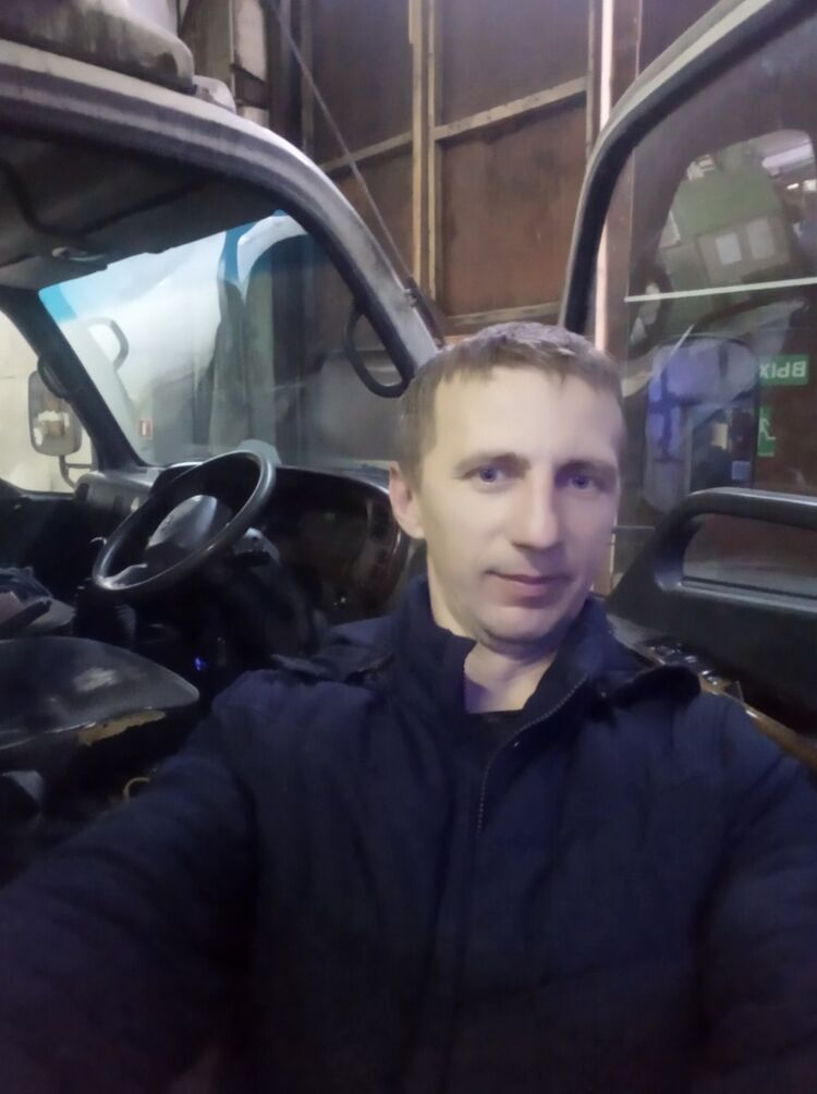 ���� 18950358 ������� ���������, 44 ����, ���� ���������� � �����-����������