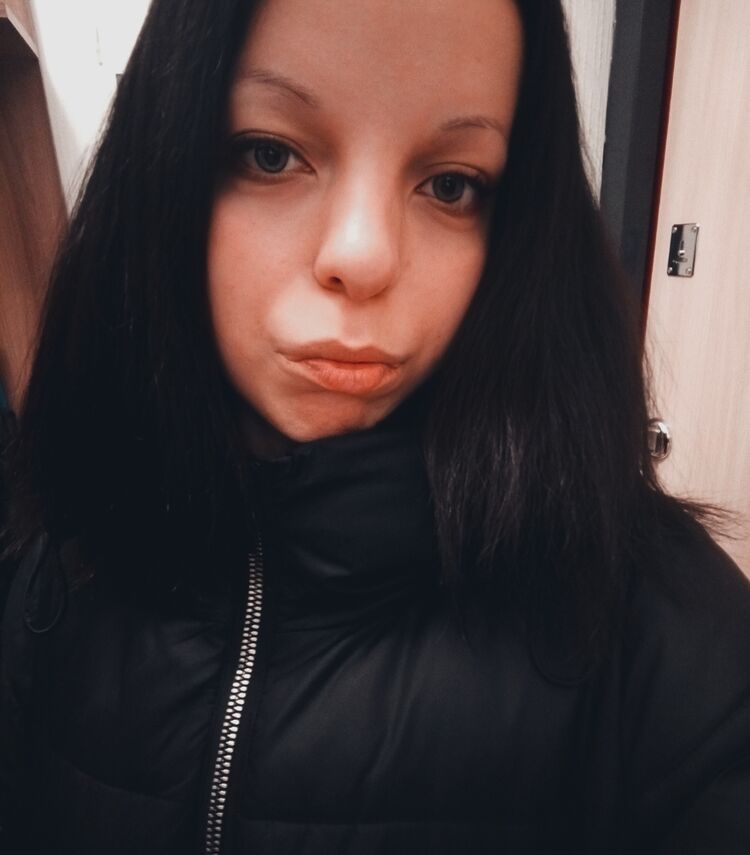  50933508  Arina, 22 ,    