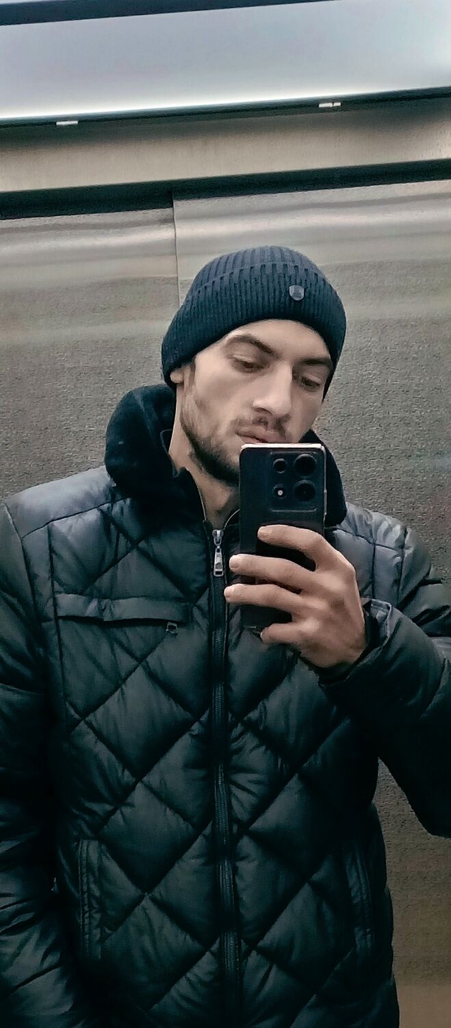  48202828  , 33 ,    