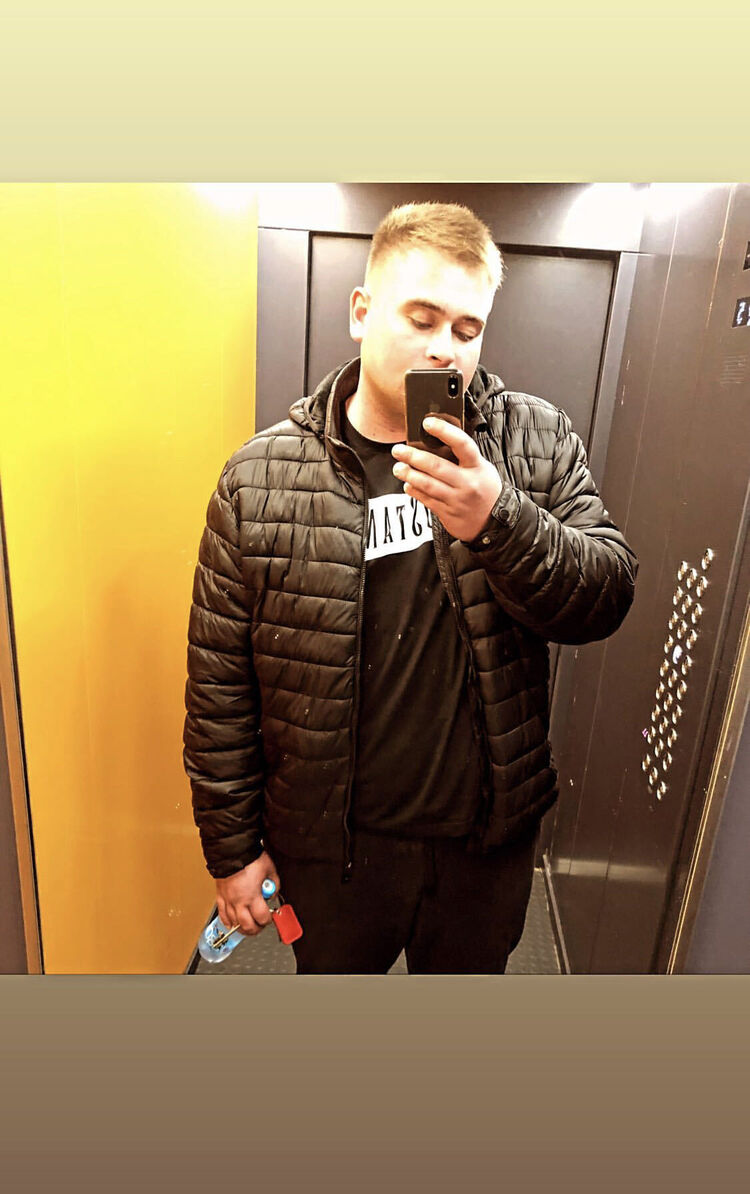  47173338  , 24 ,    