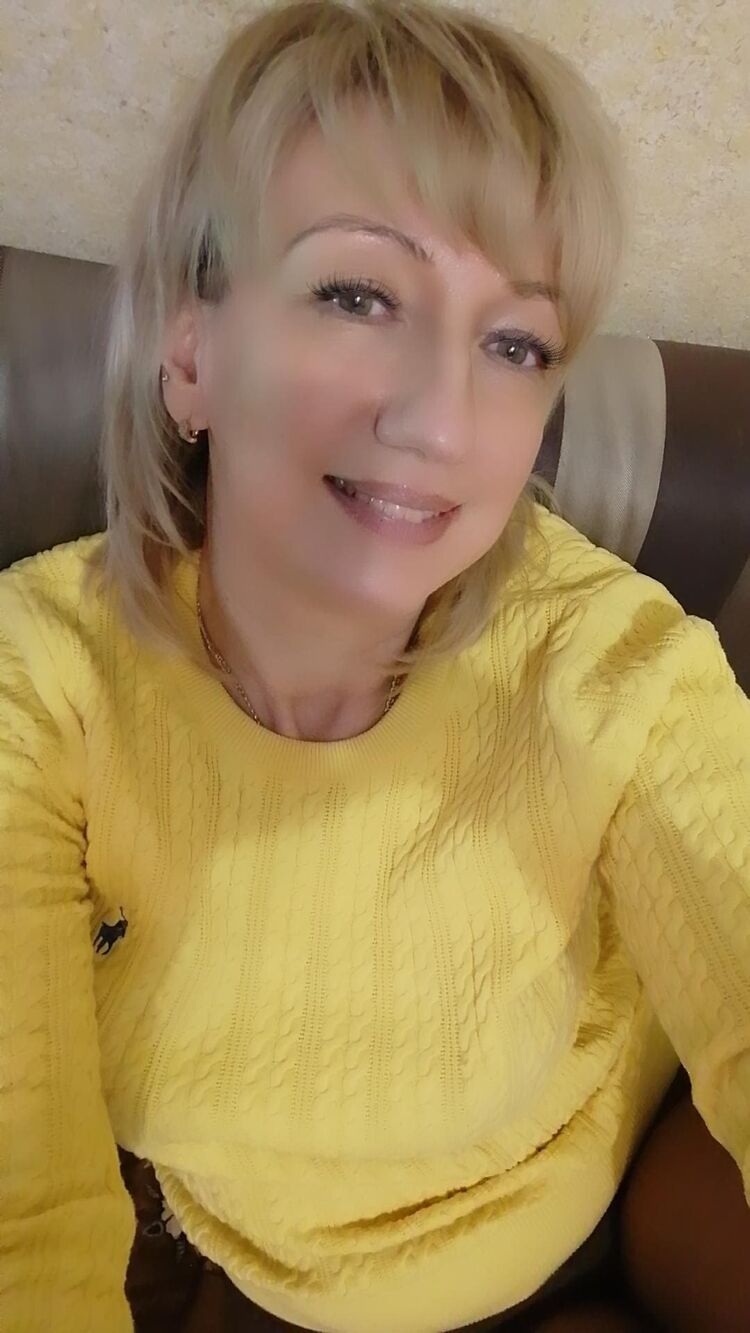  ,   Olga, 52 ,   ,   