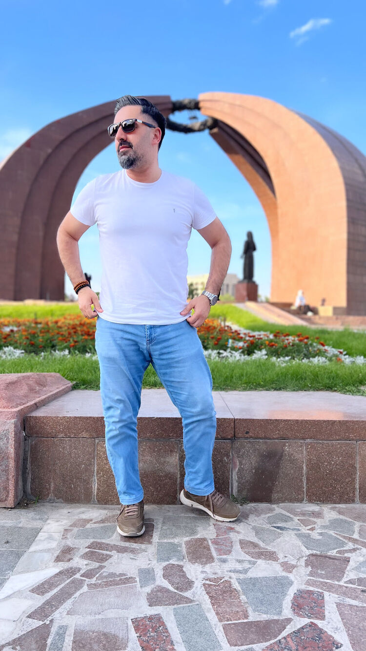  45991628  Burak, 37 ,    