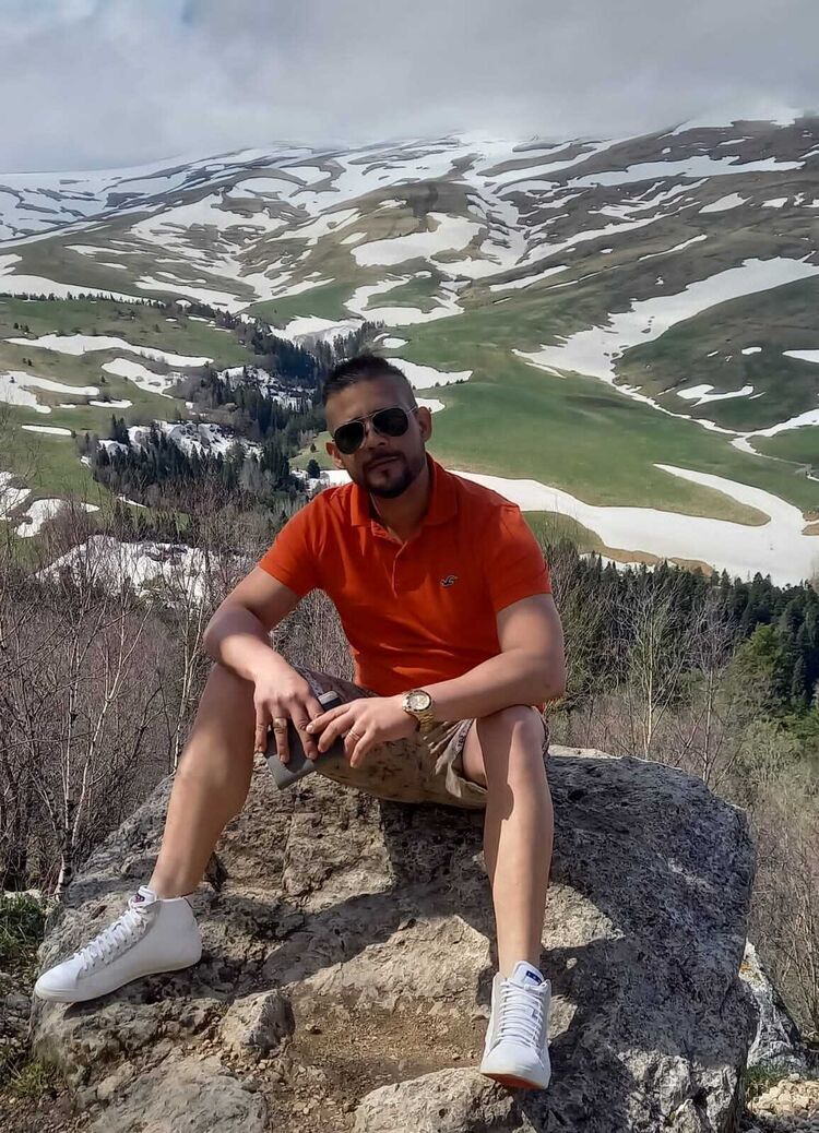  --,   Milton, 32 ,   ,   