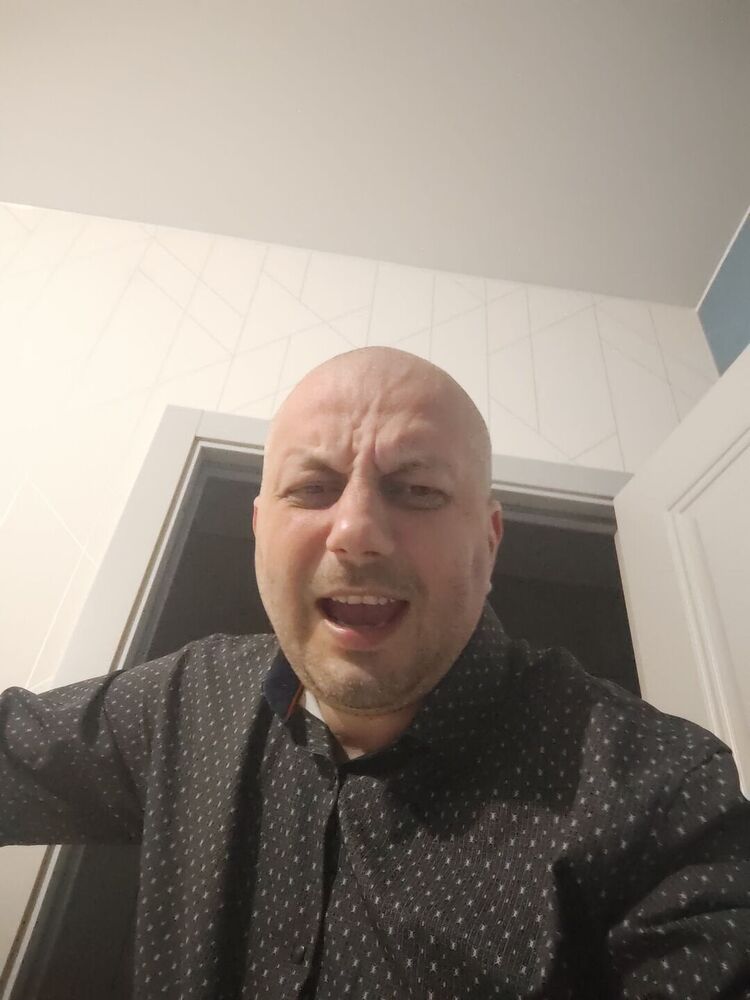  43235668  , 42 ,    