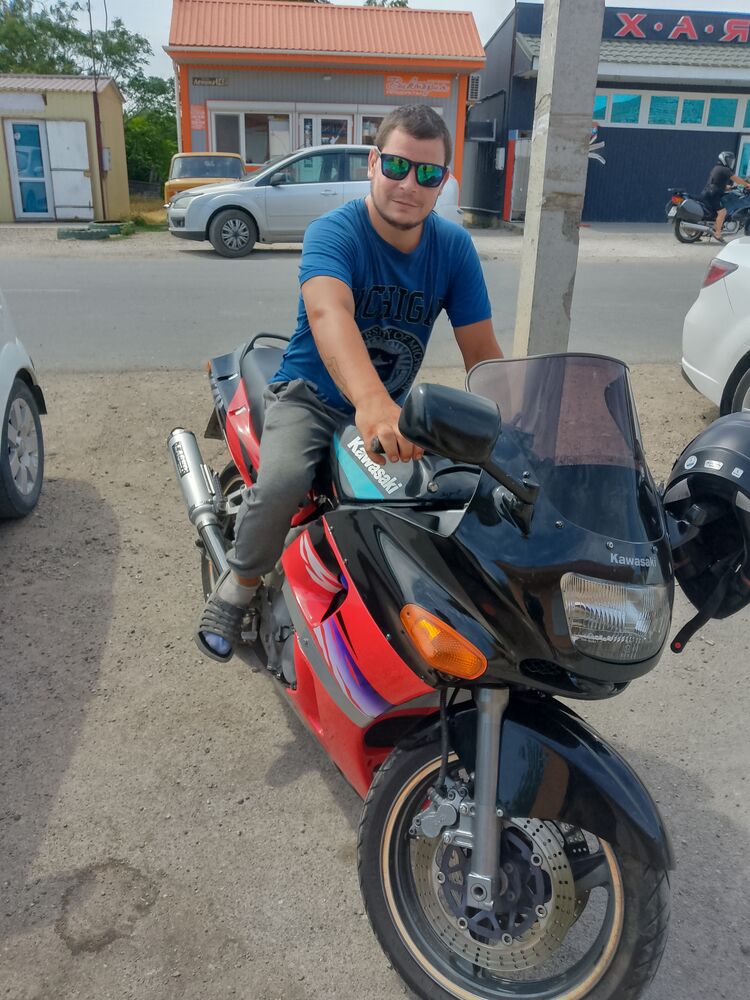 44697548  , 26 ,    